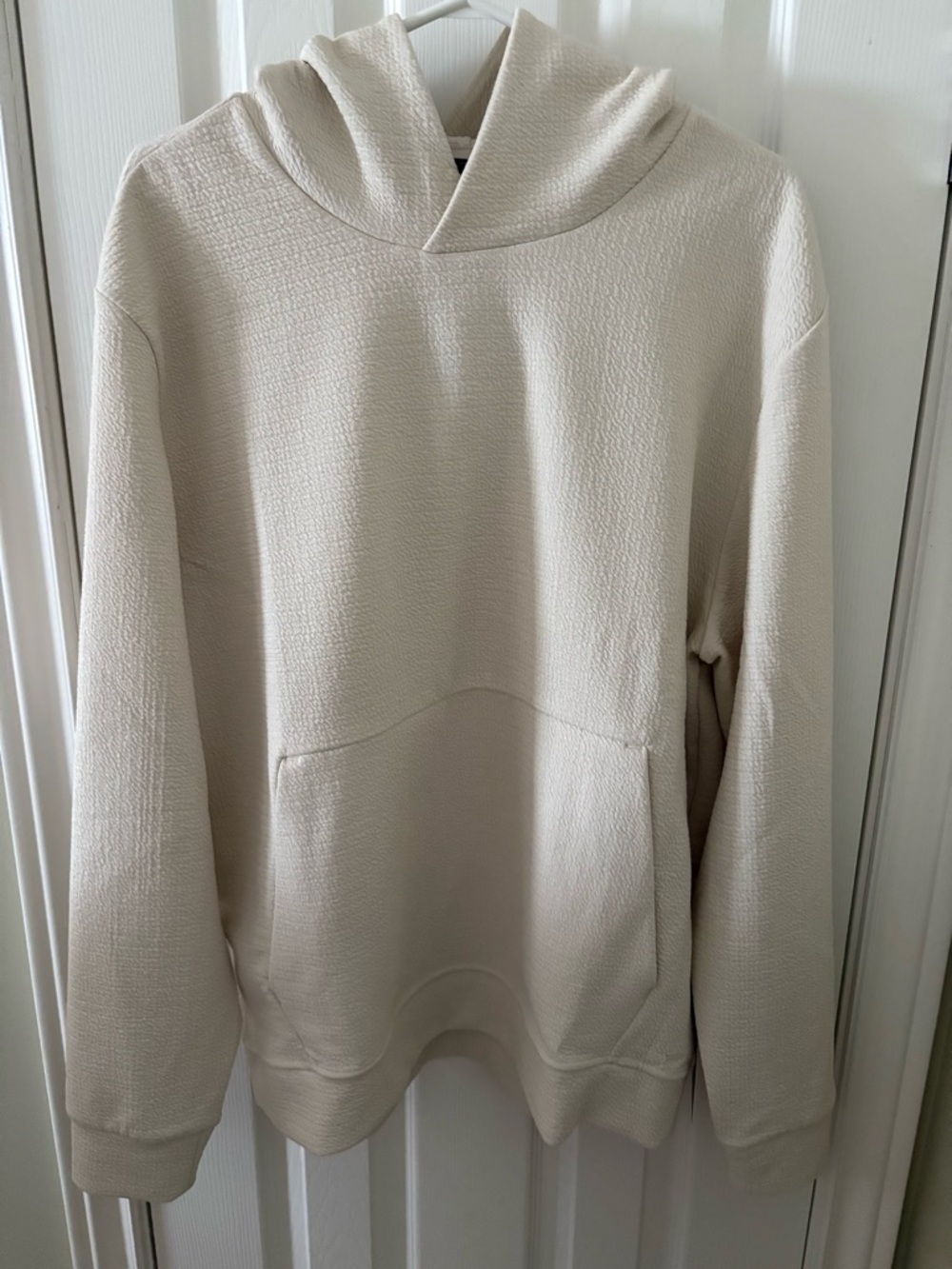 lululemon athletica Men’s Cream Textured Pullover Hoodie NWT